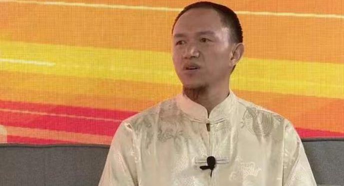 雍全熹特色擅长传统中医技术，快速调治各种疼痛，颈肩腰腿疼痛，强直性脊椎炎
